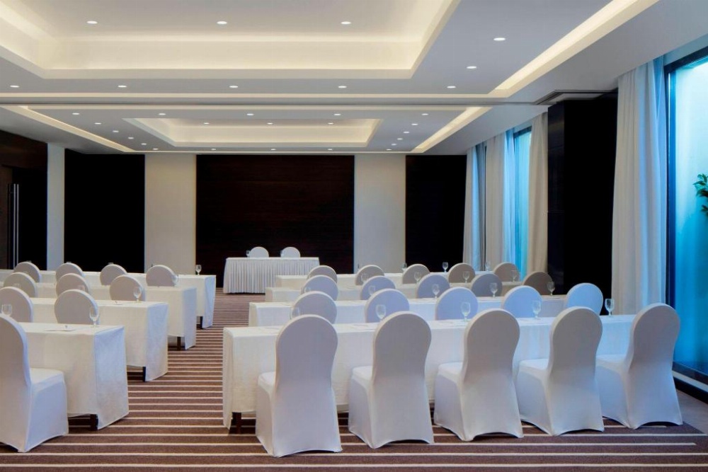 Le Meridien Dubai Hotel & Conference Centre Image 18