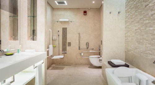 Le Meridien Dubai Hotel & Conference Centre image 23